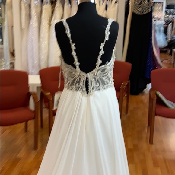 ✔️ ivory-silver wedding gown - Picture 5 of 8